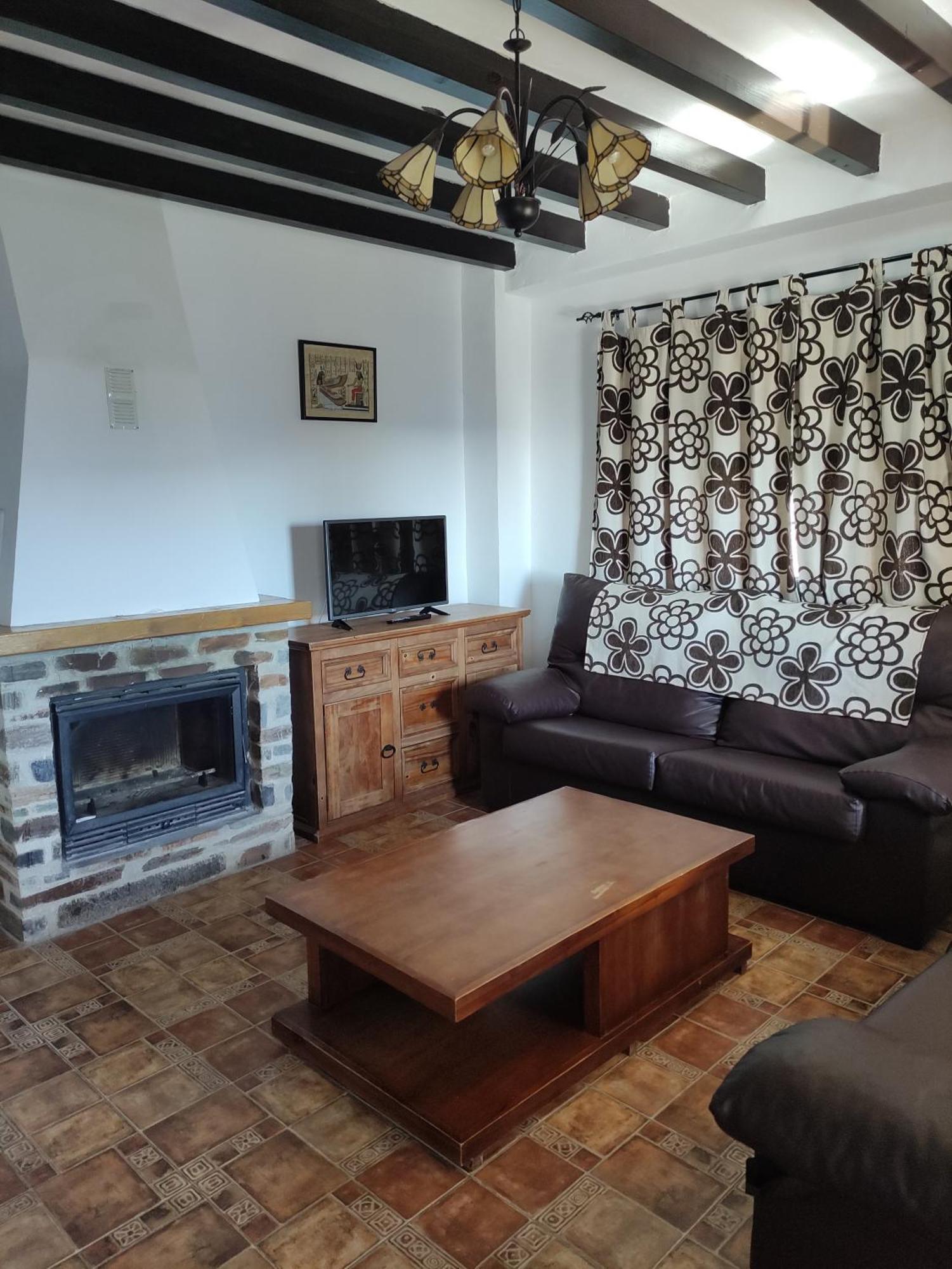 Viviendasfuentezuelas Holiday home *